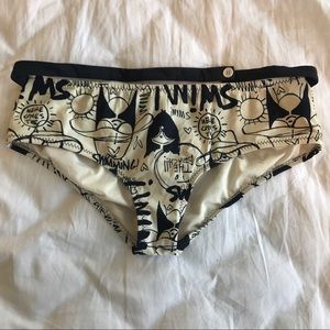 Marc by Marc Jacob Large Cream Navy Swim Bottoms